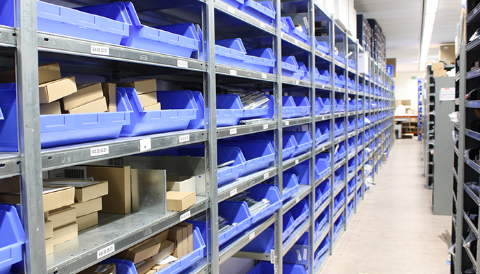 Achter de schermen: zorgvuldig bestellingen controleren en inpakken